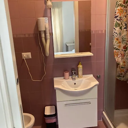 Oreglia House Appartement