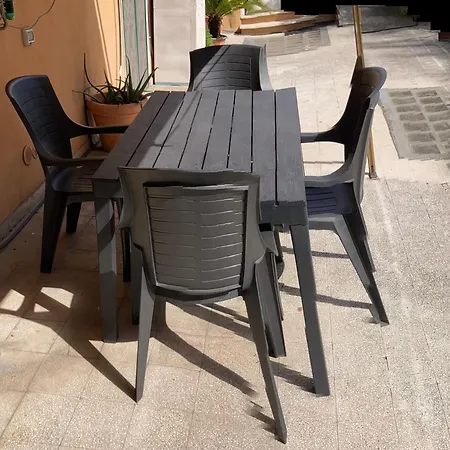 Appartement Oreglia House *